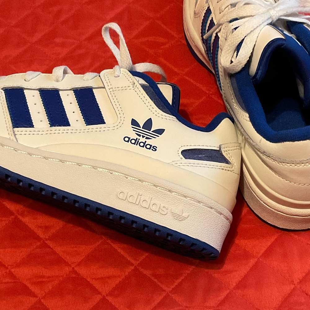 Adidas Kids White and Royal Blue Sneakers - Picture 4 of 5